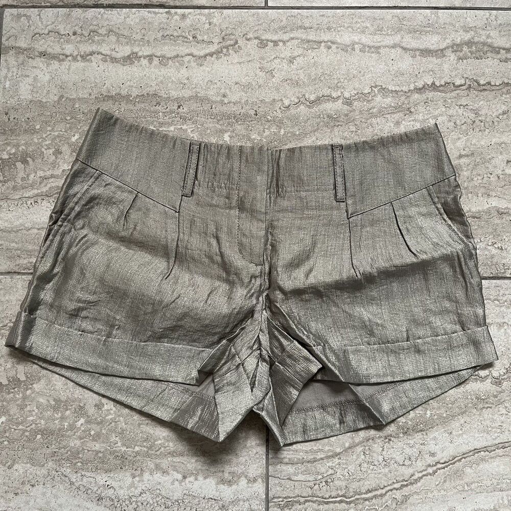 EXPRESS Silver Metallic Shiny Mid Rise Cuffed Detail Dress Shorts Size 2 NWOT
